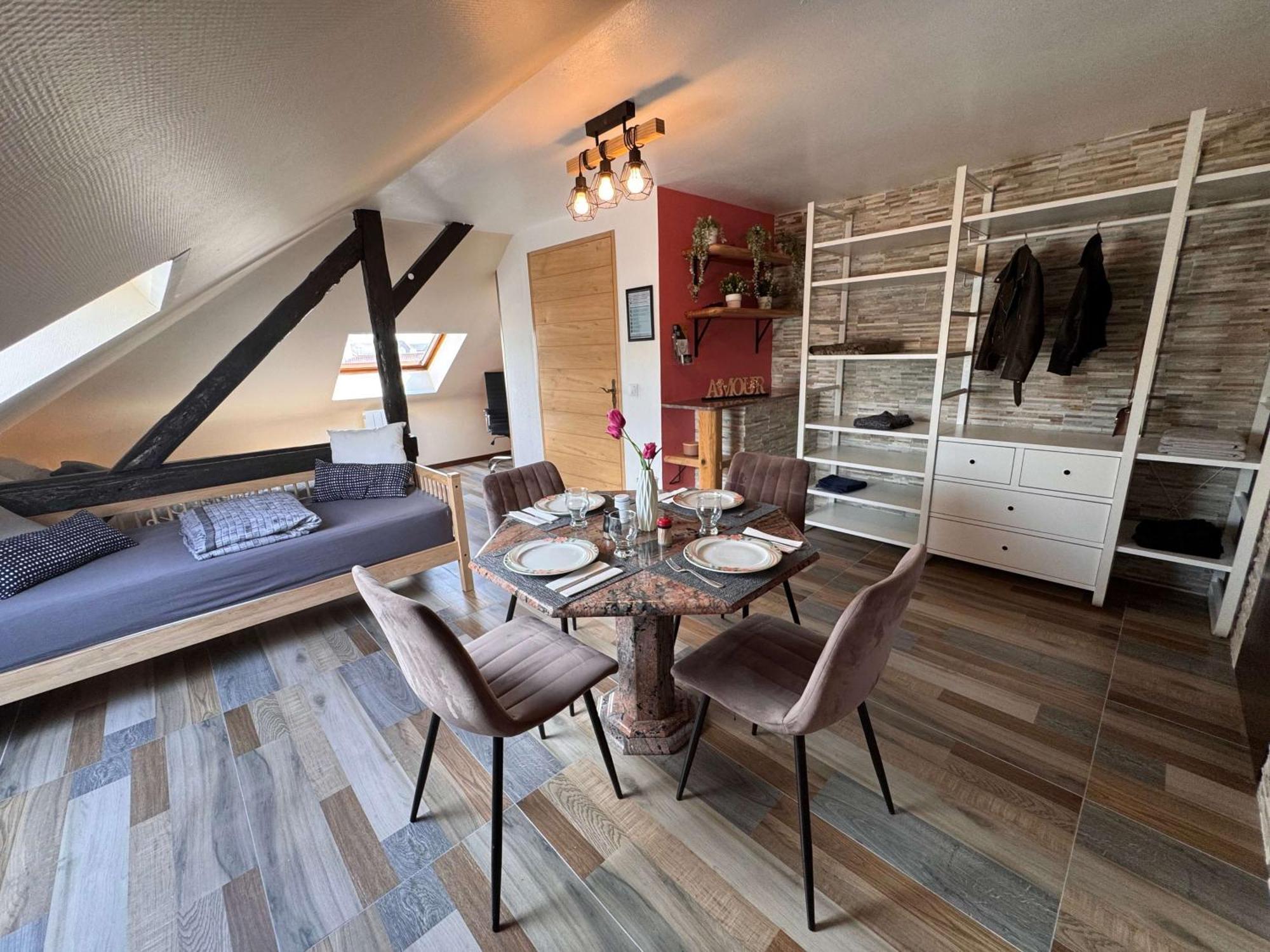 Private & Comfortable Apartments Puttelange-aux-Lacs Exterior photo